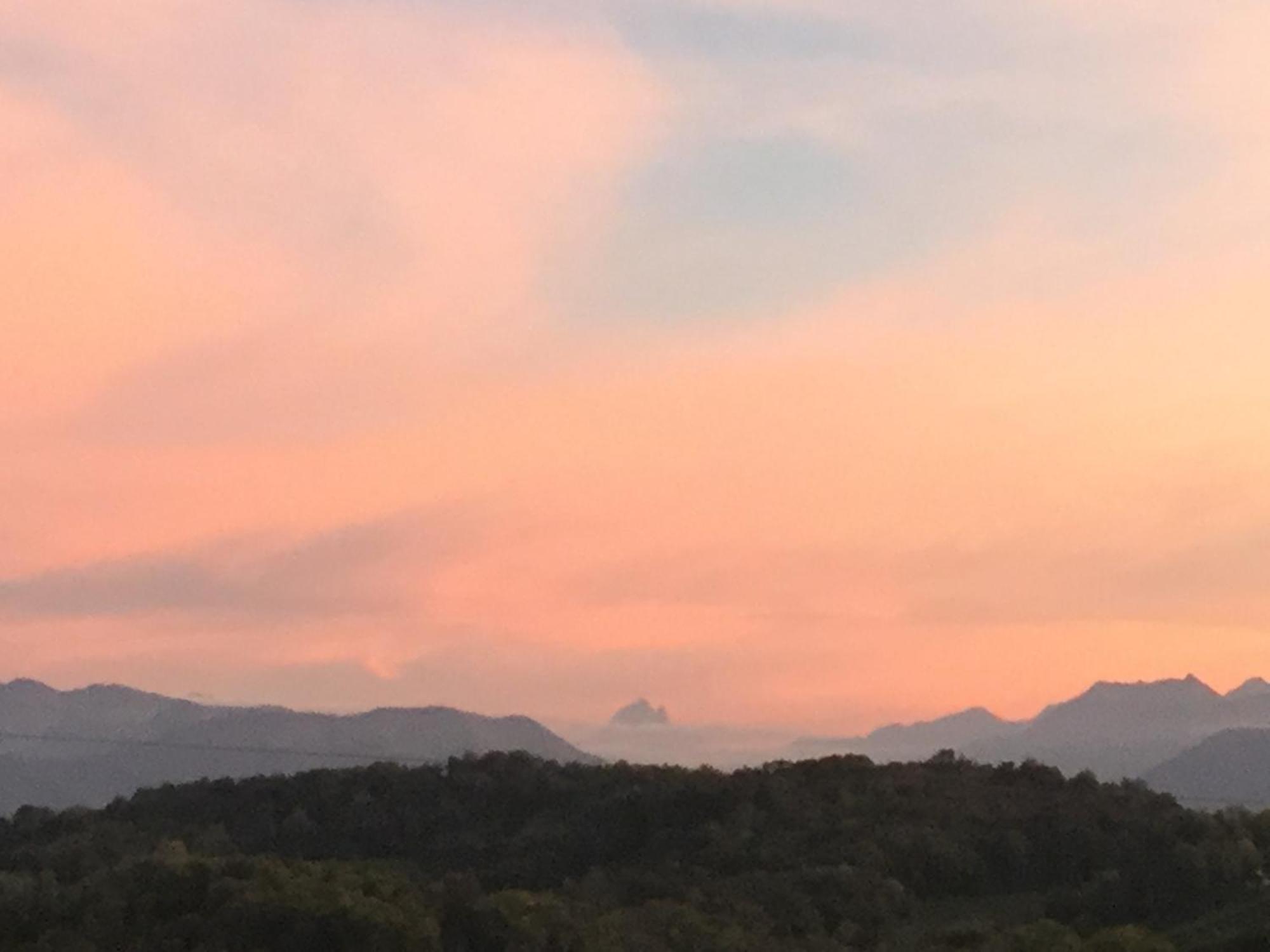 شقة Poulou Pyrenees Gelos المظهر الخارجي الصورة